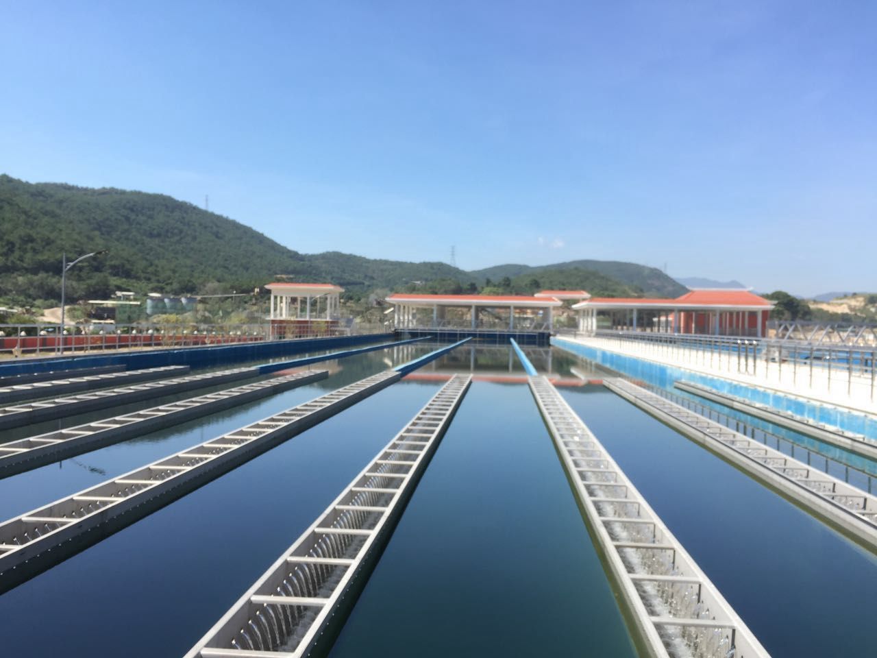 推進(jìn)農(nóng)村飲水安全鞏固提升工程 統(tǒng)籌推進(jìn)山水林田湖草系統(tǒng)治理